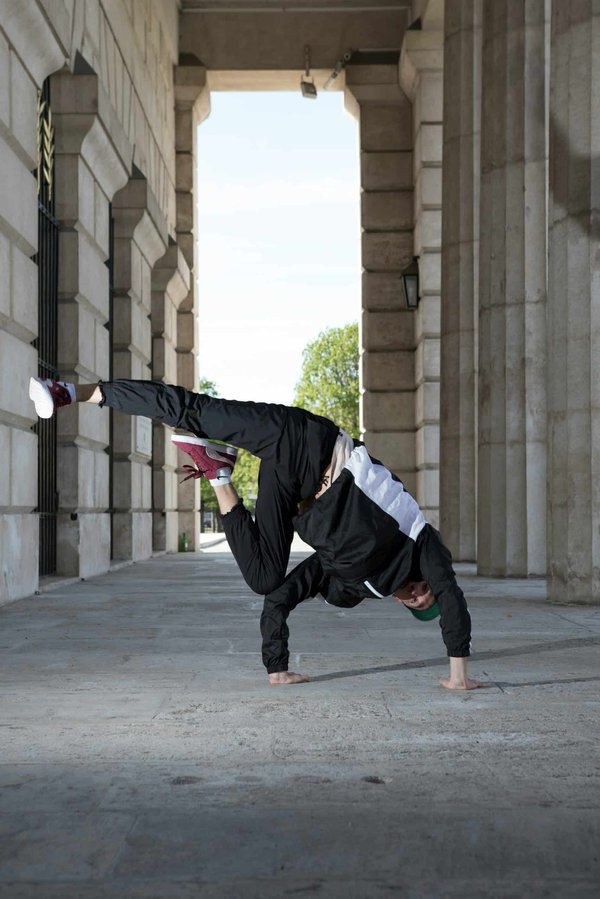 Quels exercices de renforcement sont recommandés pour les danseurs de breakdance?